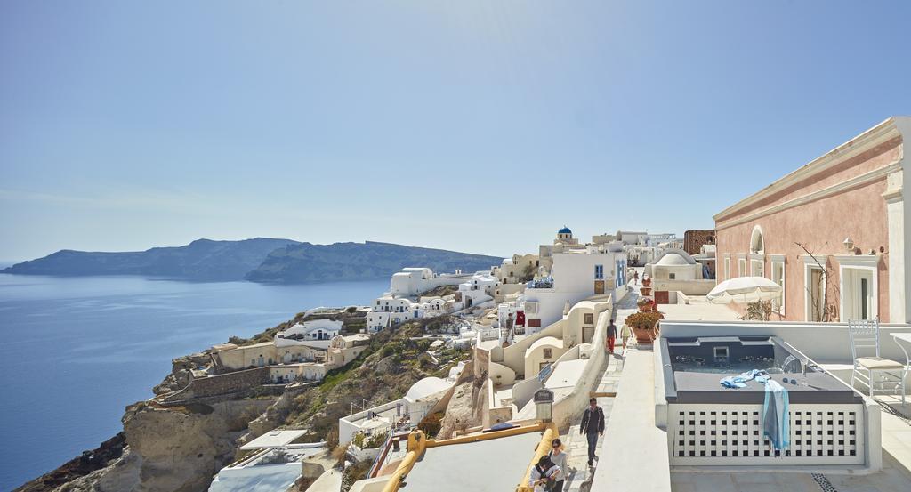 La Maltese Oia Luxury Suites Exterior photo